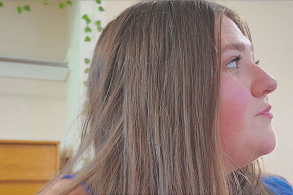 teen looking up